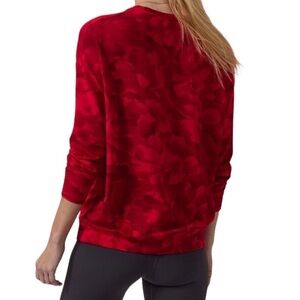 Athleta Balance Pullover Red Floral Sweatshirt Size Small Crewneck Tencel 632058